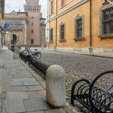 Eleganza Fronte Castello Estense Appartement Ferrara